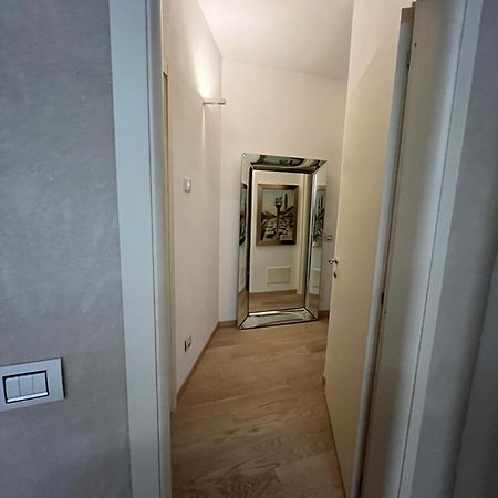 Juliet'S Neighbours- Luxury Apartment ヴェローナ エクステリア 写真