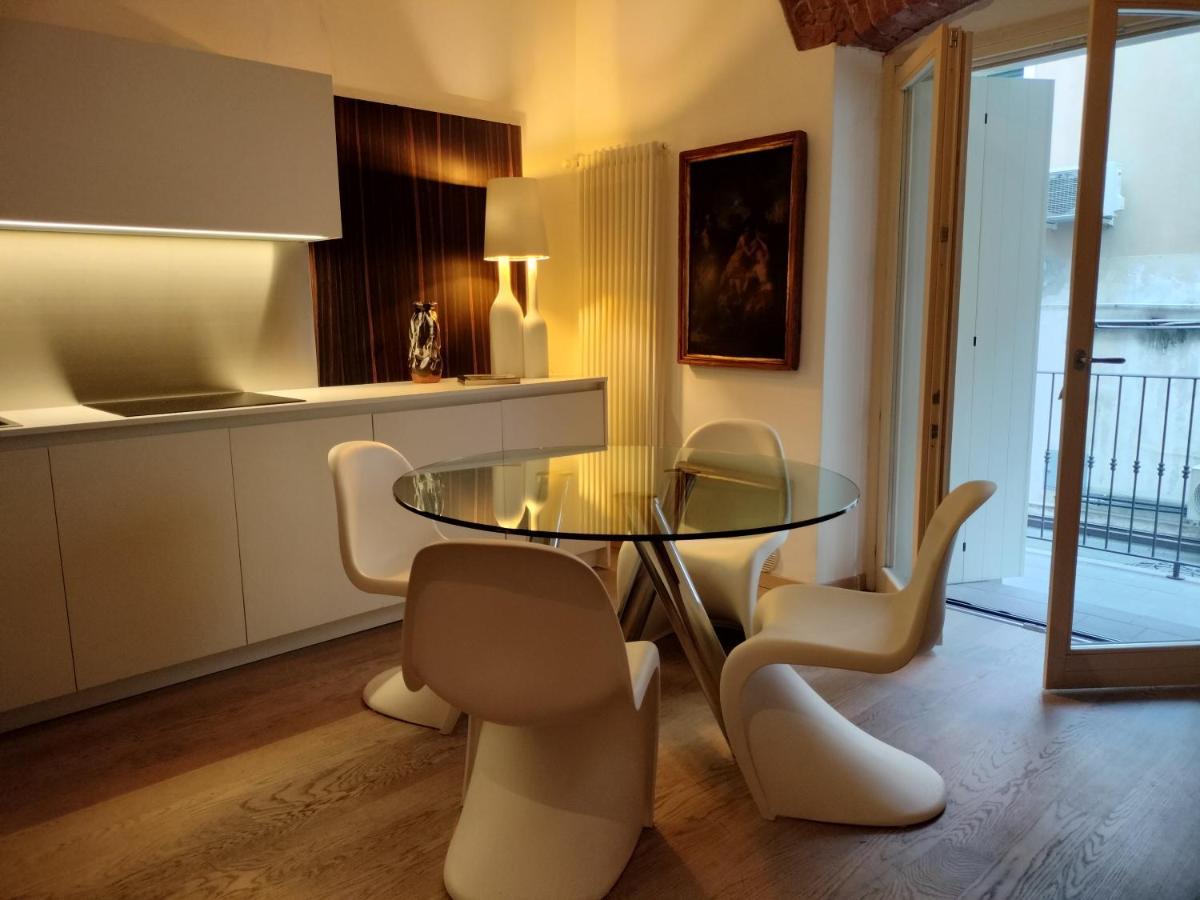 Juliet'S Neighbours- Luxury Apartment ヴェローナ エクステリア 写真