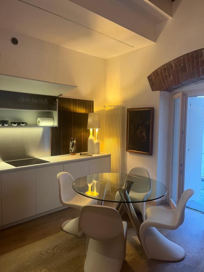 Juliet'S Neighbours- Luxury Apartment ヴェローナ エクステリア 写真