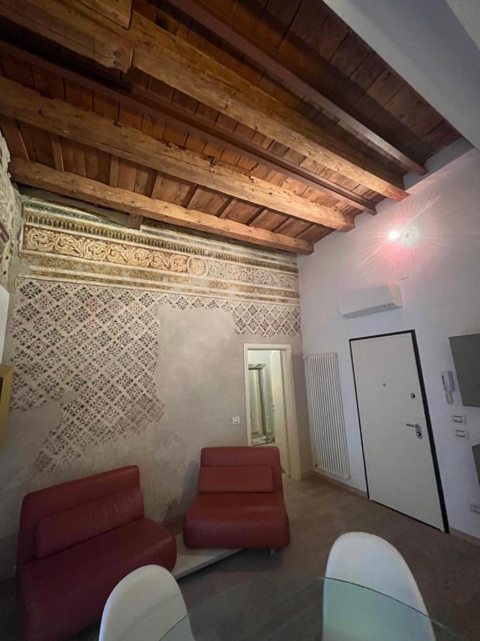Juliet'S Neighbours- Luxury Apartment ヴェローナ エクステリア 写真